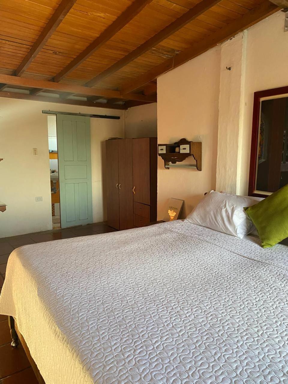 Bed and Breakfast La Casona Llanera Сан-Мартин Экстерьер фото
